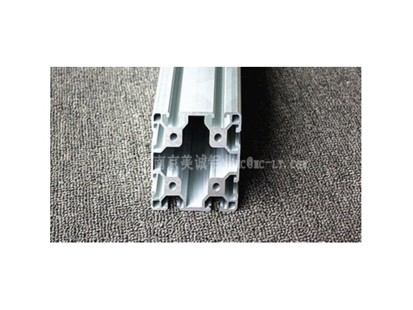 工業(yè)鋁型材是熔鑄、擠壓出來(lái)的嗎？